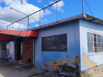 Casa Comercial - Aluguel - Restinga - Porto Alegre - RS